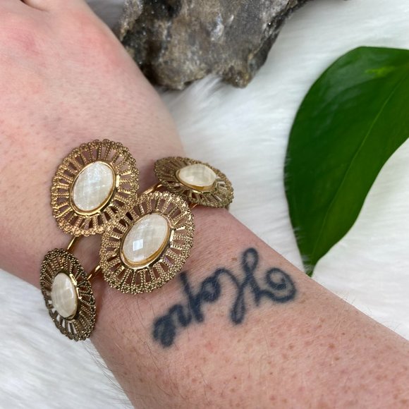 Hinged Cuff Bracelet Plastic Cabochons - Picture 6 of 8